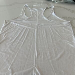 ladies sports top white L